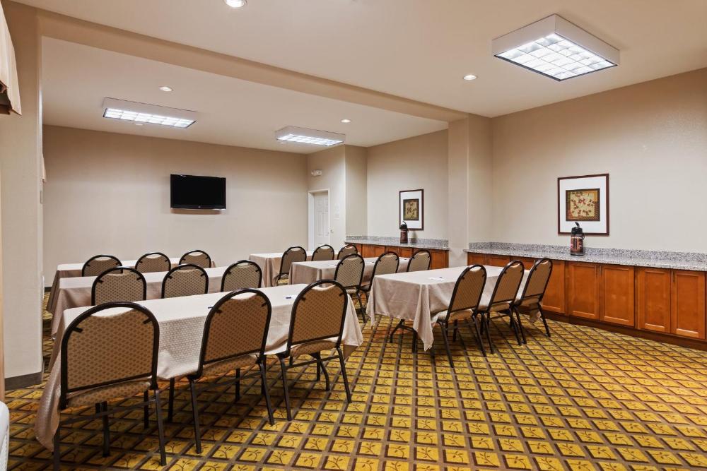 Candlewood Suites Deer Park by IHG
